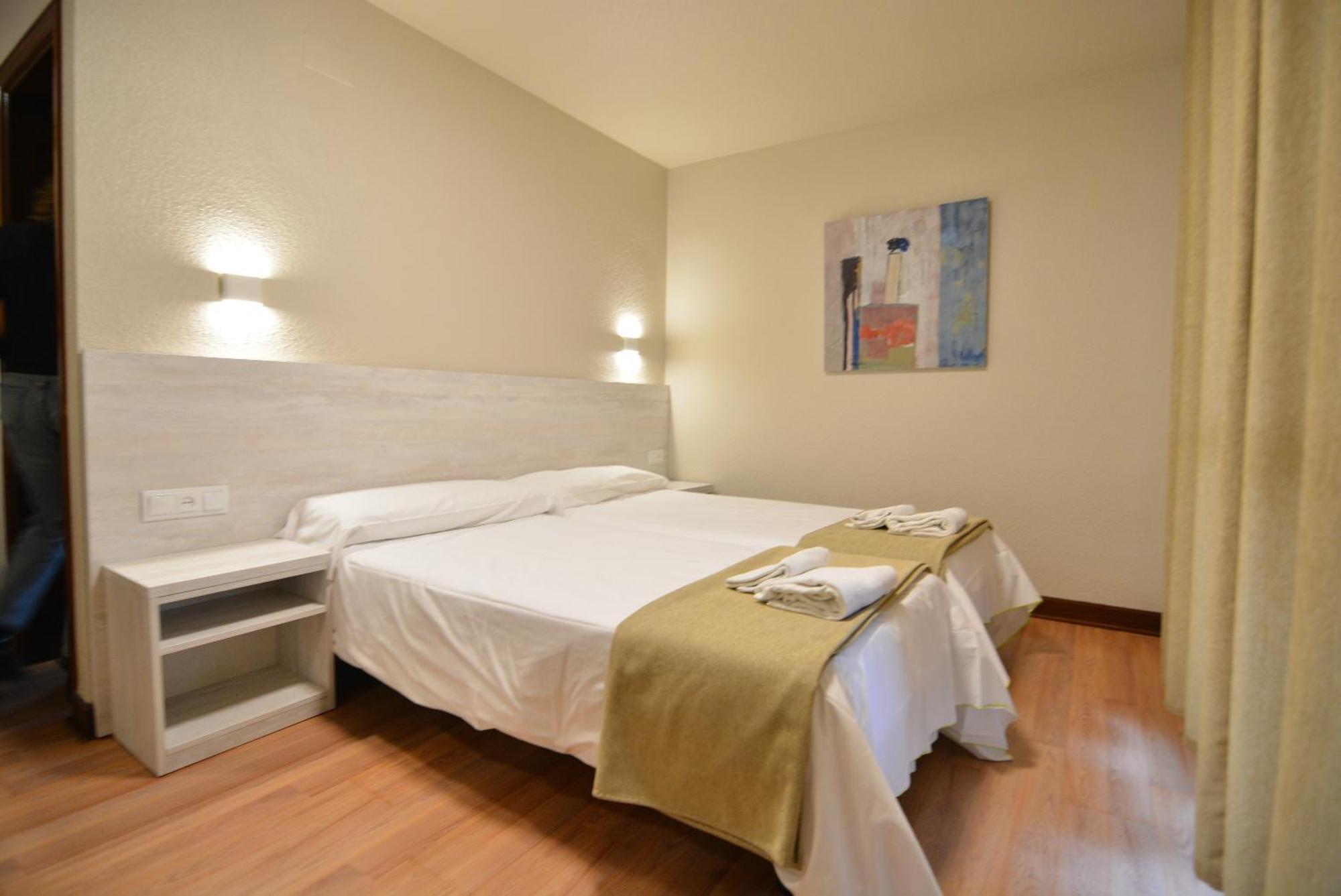 Hotel Ducay Olite Buitenkant foto