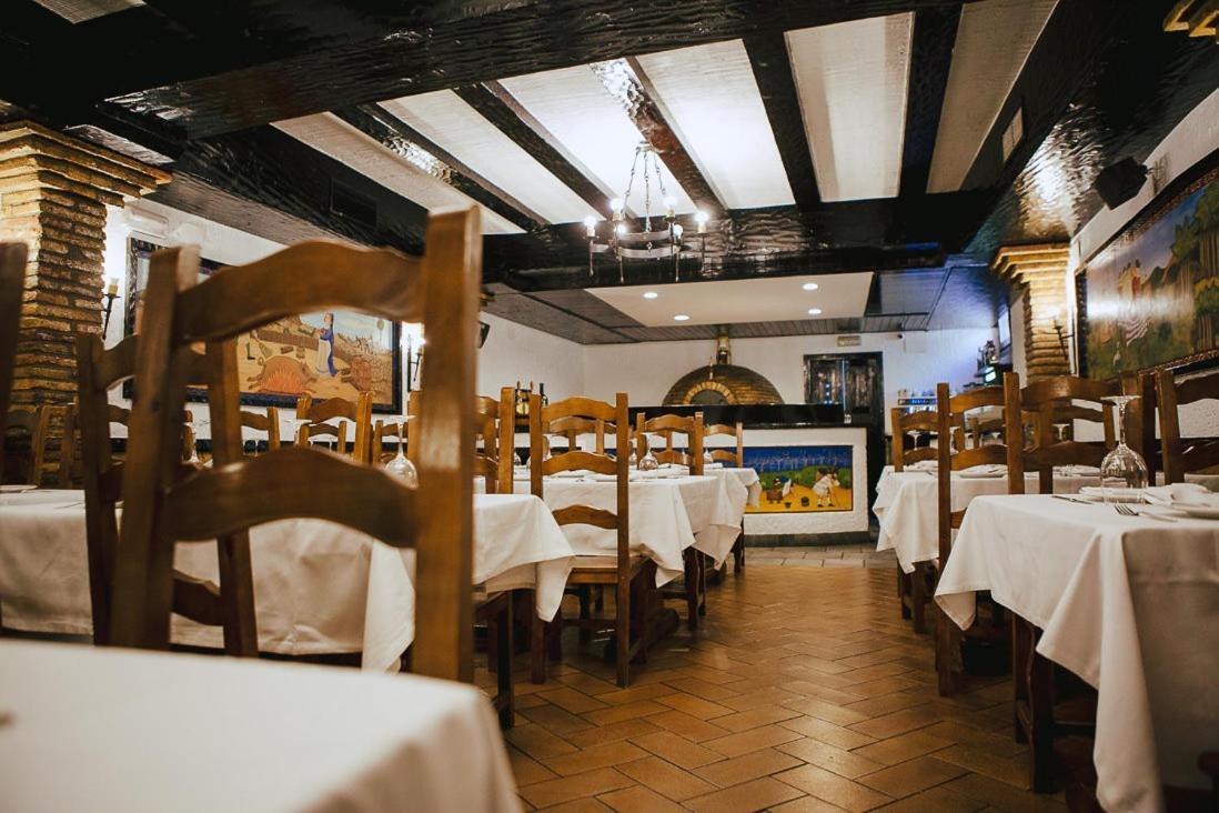 Hotel Ducay Olite Buitenkant foto